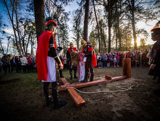 Misterium Męki Pańskiej w Zwierzyńcu - galeria zdjeć