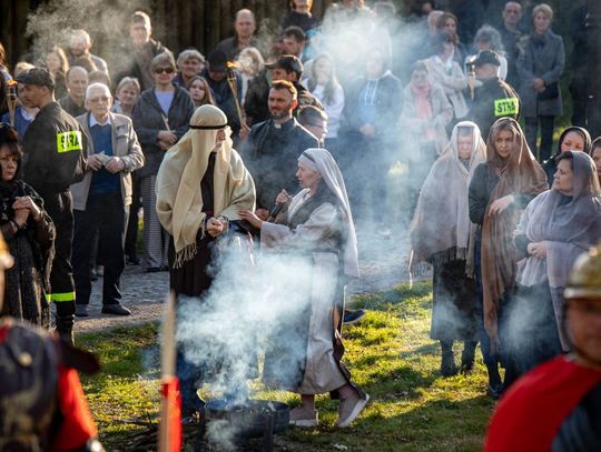 Misterium Męki Pańskiej w Zwierzyńcu - galeria zdjeć