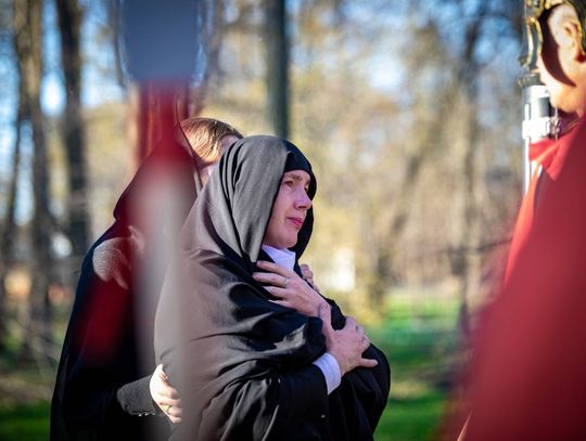 Misterium Męki Pańskiej w Zwierzyńcu - galeria zdjeć