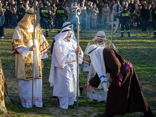 Misterium Męki Pańskiej w Zwierzyńcu - galeria zdjeć