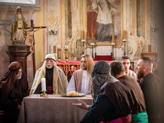 Misterium Męki Pańskiej w Zwierzyńcu - galeria zdjeć