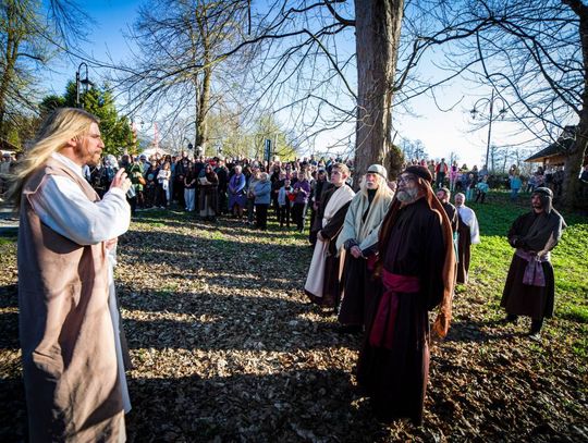 Misterium Męki Pańskiej w Zwierzyńcu - galeria zdjeć