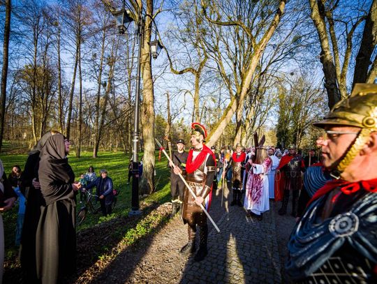 Misterium Męki Pańskiej w Zwierzyńcu - galeria zdjeć