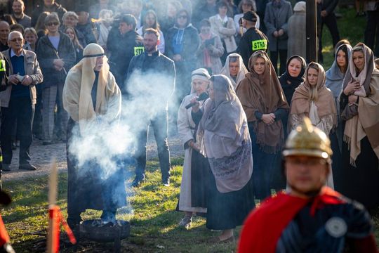 Misterium Męki Pańskiej w Zwierzyńcu - galeria zdjeć