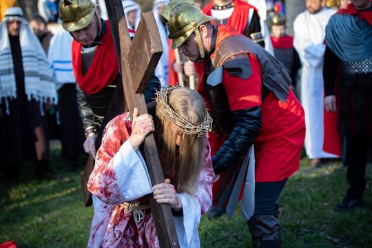 Misterium Męki Pańskiej w Zwierzyńcu - galeria zdjeć