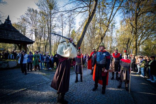 Misterium Męki Pańskiej w Zwierzyńcu - galeria zdjeć