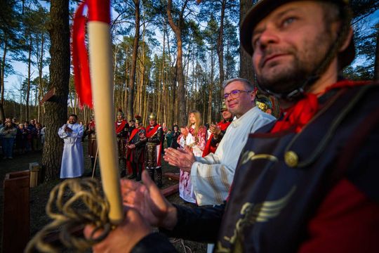 Misterium Męki Pańskiej w Zwierzyńcu - galeria zdjeć