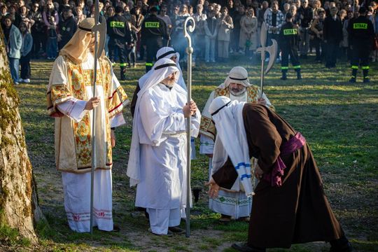 Misterium Męki Pańskiej w Zwierzyńcu - galeria zdjeć