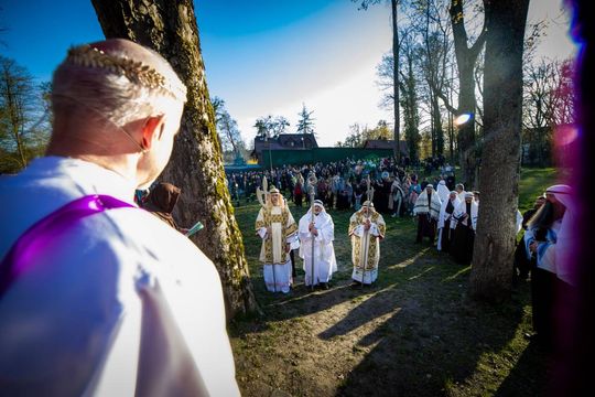 Misterium Męki Pańskiej w Zwierzyńcu - galeria zdjeć