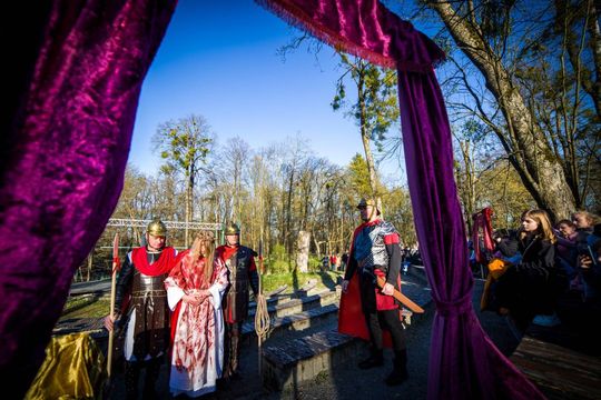 Misterium Męki Pańskiej w Zwierzyńcu - galeria zdjeć