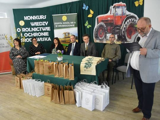 Hrubieszów: Konkurs wiedzy o rolnictwie i ochronie środowiska - galeria zdjęć