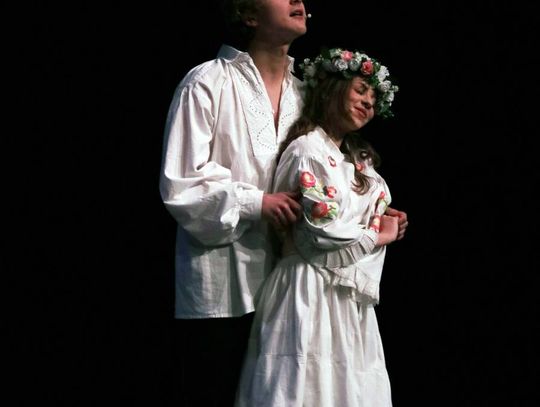 „Topielica i Szeptucha” na scenie Hrubieszowskiego Domu Kultury - galeria zdjęć