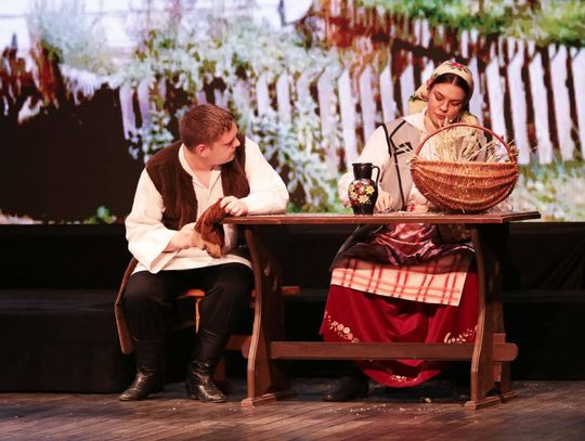 „Topielica i Szeptucha” na scenie Hrubieszowskiego Domu Kultury - galeria zdjęć