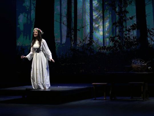 „Topielica i Szeptucha” na scenie Hrubieszowskiego Domu Kultury - galeria zdjęć