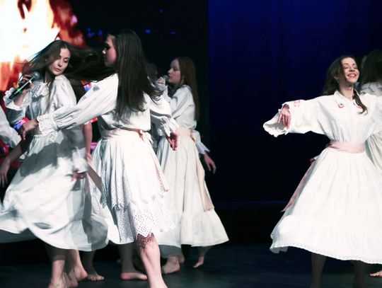 „Topielica i Szeptucha” na scenie Hrubieszowskiego Domu Kultury - galeria zdjęć