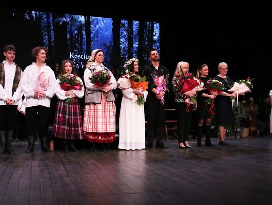 „Topielica i Szeptucha” na scenie Hrubieszowskiego Domu Kultury - galeria zdjęć