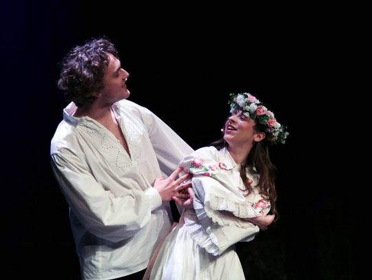 „Topielica i Szeptucha” na scenie Hrubieszowskiego Domu Kultury - galeria zdjęć