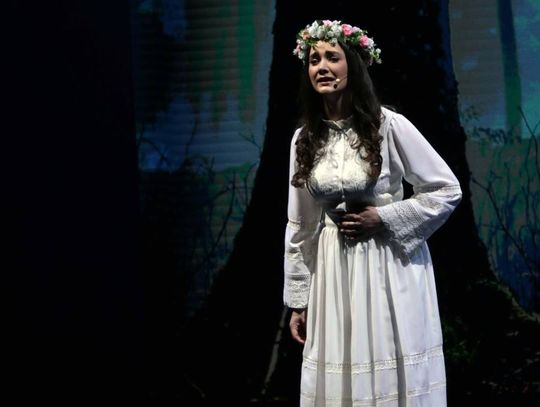 „Topielica i Szeptucha” na scenie Hrubieszowskiego Domu Kultury - galeria zdjęć