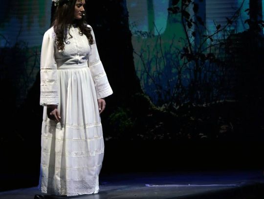 „Topielica i Szeptucha” na scenie Hrubieszowskiego Domu Kultury - galeria zdjęć