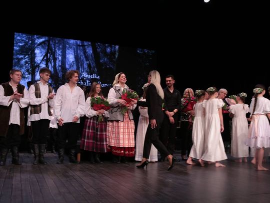 „Topielica i Szeptucha” na scenie Hrubieszowskiego Domu Kultury - galeria zdjęć