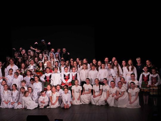 „Topielica i Szeptucha” na scenie Hrubieszowskiego Domu Kultury - galeria zdjęć