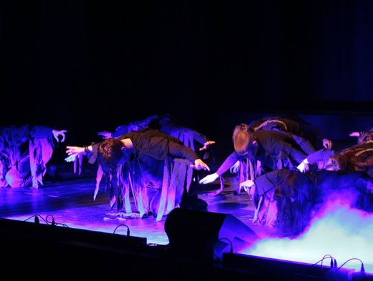 „Topielica i Szeptucha” na scenie Hrubieszowskiego Domu Kultury - galeria zdjęć