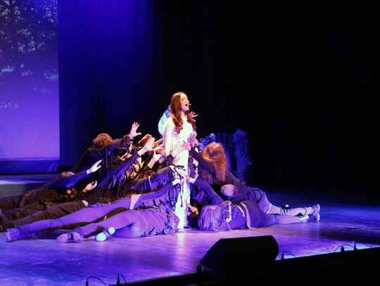 „Topielica i Szeptucha” na scenie Hrubieszowskiego Domu Kultury - galeria zdjęć