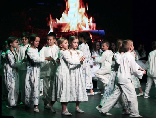 „Topielica i Szeptucha” na scenie Hrubieszowskiego Domu Kultury - galeria zdjęć