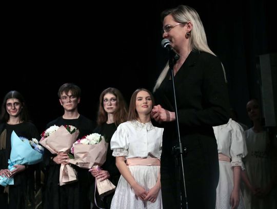 „Topielica i Szeptucha” na scenie Hrubieszowskiego Domu Kultury - galeria zdjęć