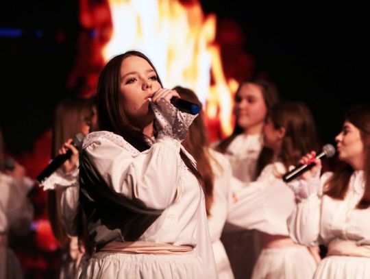 „Topielica i Szeptucha” na scenie Hrubieszowskiego Domu Kultury - galeria zdjęć