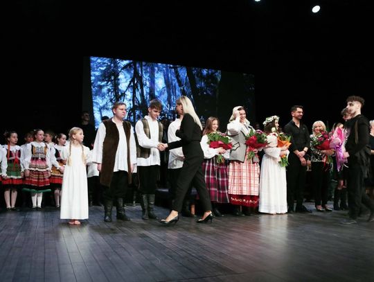 „Topielica i Szeptucha” na scenie Hrubieszowskiego Domu Kultury - galeria zdjęć