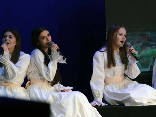 „Topielica i Szeptucha” na scenie Hrubieszowskiego Domu Kultury - galeria zdjęć