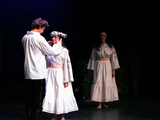 „Topielica i Szeptucha” na scenie Hrubieszowskiego Domu Kultury - galeria zdjęć