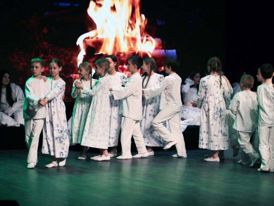 „Topielica i Szeptucha” na scenie Hrubieszowskiego Domu Kultury - galeria zdjęć