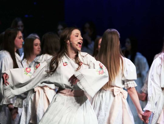 „Topielica i Szeptucha” na scenie Hrubieszowskiego Domu Kultury - galeria zdjęć