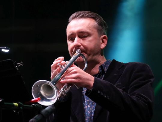 Koncert Jazz Brothers na Rynku Wielkim w Zamościu - galeria zdjec