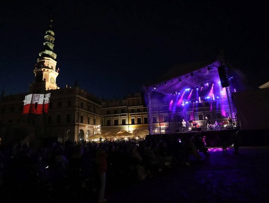 Koncert Jazz Brothers na Rynku Wielkim w Zamościu - galeria zdjec