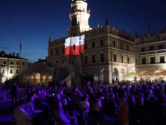 Koncert Jazz Brothers na Rynku Wielkim w Zamościu - galeria zdjec