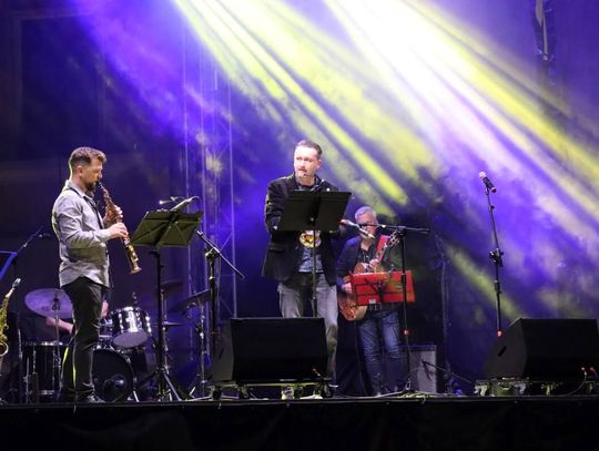 Koncert Jazz Brothers na Rynku Wielkim w Zamościu - galeria zdjec