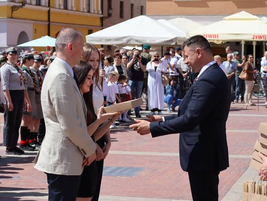 Zamość: Dzień Flagi Rzeczypospolitej Polskiej - galeria zdjeć