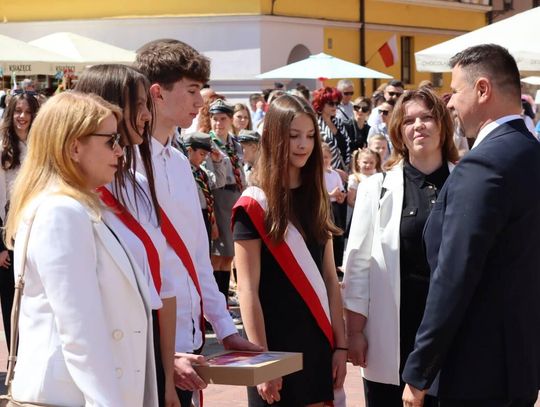 Zamość: Dzień Flagi Rzeczypospolitej Polskiej - galeria zdjeć