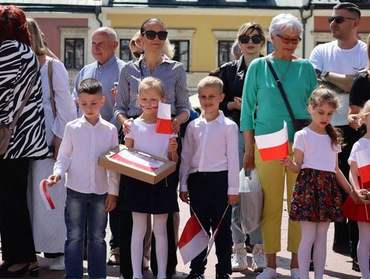 Zamość: Dzień Flagi Rzeczypospolitej Polskiej - galeria zdjeć