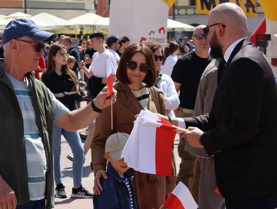 Zamość: Dzień Flagi Rzeczypospolitej Polskiej - galeria zdjeć