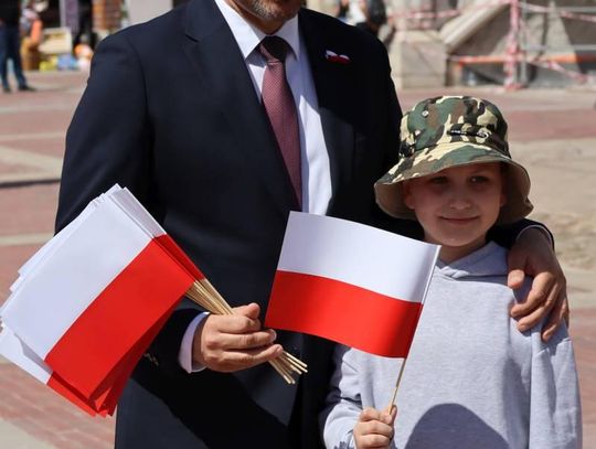 Zamość: Dzień Flagi Rzeczypospolitej Polskiej - galeria zdjeć