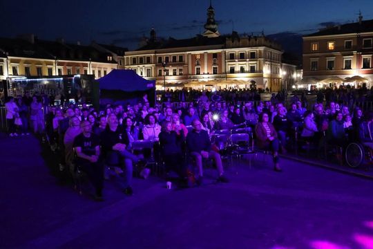Koncert Jazz Brothers na Rynku Wielkim w Zamościu - galeria zdjec