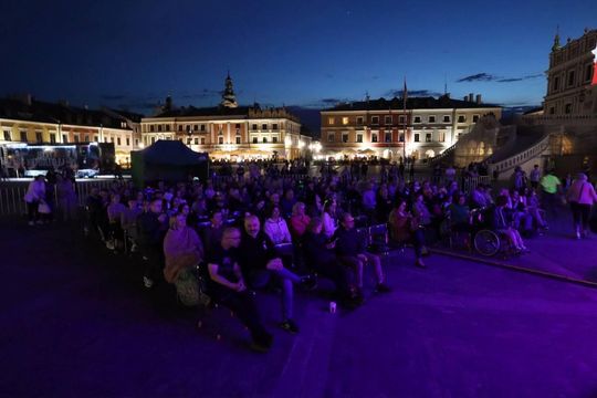 Koncert Jazz Brothers na Rynku Wielkim w Zamościu - galeria zdjec