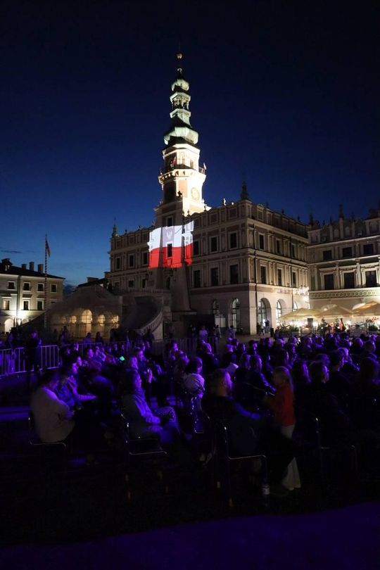 Koncert Jazz Brothers na Rynku Wielkim w Zamościu - galeria zdjec