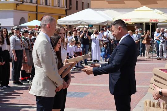 Zamość: Dzień Flagi Rzeczypospolitej Polskiej - galeria zdjeć