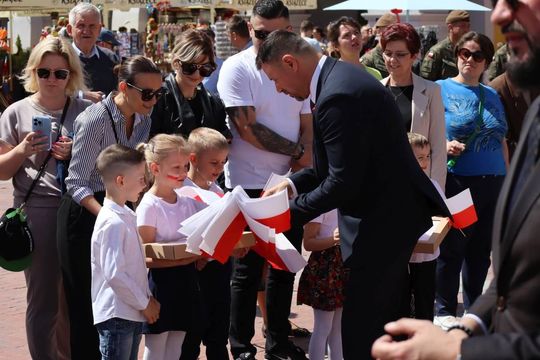 Zamość: Dzień Flagi Rzeczypospolitej Polskiej - galeria zdjeć