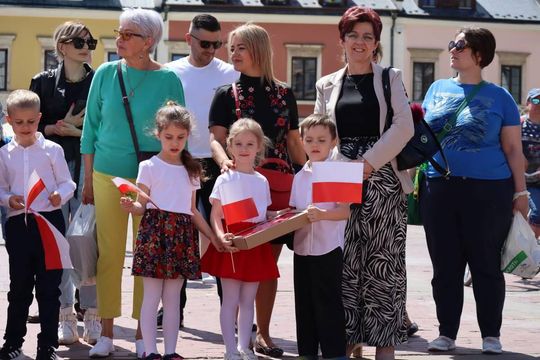 Zamość: Dzień Flagi Rzeczypospolitej Polskiej - galeria zdjeć